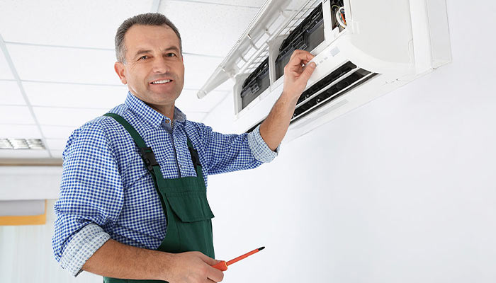 AC-Repair-Service-in-Zafrabad-hellomistri