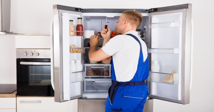 Refrigerator-Repair-in-Faridabad-Hellomistri.